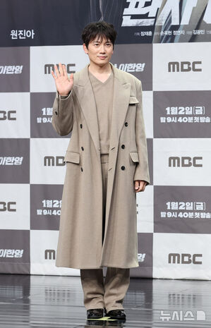 【フォト】チソン×パク・ヒスン×ウォン・ジナ主演『二度目の裁判』制作発表会