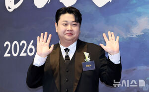 【フォト】「大韓民国ファーストブランド大賞」授賞式に出席したスターたち