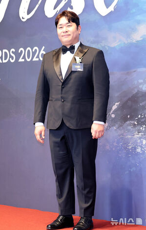 【フォト】「大韓民国ファーストブランド大賞」授賞式に出席したスターたち