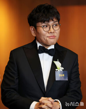 【フォト】「大韓民国ファーストブランド大賞」授賞式に出席したスターたち