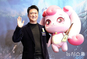 【フォト】「大韓民国ファーストブランド大賞」授賞式に出席したスターたち