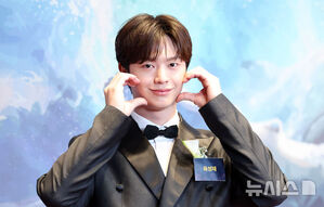 【フォト】「大韓民国ファーストブランド大賞」授賞式に出席したスターたち