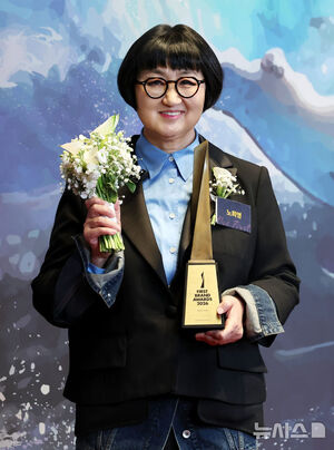 【フォト】「大韓民国ファーストブランド大賞」授賞式に出席したスターたち