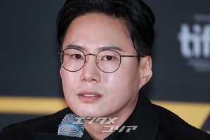 【フォト】アン・ソンギさんを追悼する『プロジェクトY』のキャストたち