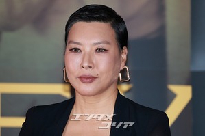 【フォト】アン・ソンギさんを追悼する『プロジェクトY』のキャストたち