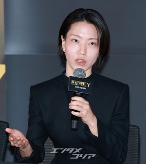 【フォト】アン・ソンギさんを追悼する『プロジェクトY』のキャストたち