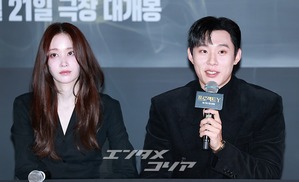 【フォト】アン・ソンギさんを追悼する『プロジェクトY』のキャストたち