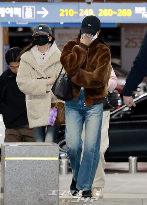 【フォト】IVE、中国・広州に出発…マスクで顔を隠してもオーラぷんぷん