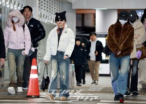 【フォト】IVE、中国・広州に出発…マスクで顔を隠してもオーラぷんぷん