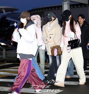 【フォト】IVE、中国・広州に出発…マスクで顔を隠してもオーラぷんぷん