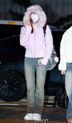 【フォト】IVE、中国・広州に出発…マスクで顔を隠してもオーラぷんぷん