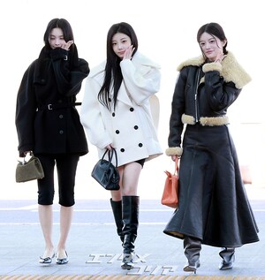 【フォト】ILLITウォンヒ＆ミンジュ＆ユナ、「JACQUEMUS」のショーに出席するためパリへ