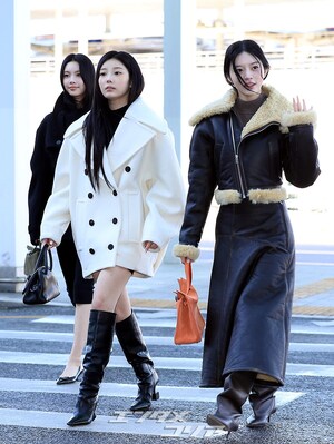 【フォト】ILLITウォンヒ＆ミンジュ＆ユナ、「JACQUEMUS」のショーに出席するためパリへ