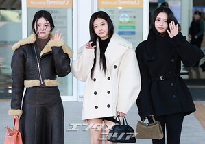 【フォト】ILLITウォンヒ＆ミンジュ＆ユナ、「JACQUEMUS」のショーに出席するためパリへ