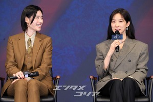 【フォト】イ・ナヨン×チョン・ウンチェ×イ・チョンア、真剣な記者懇談会