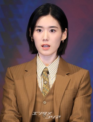 【フォト】イ・ナヨン×チョン・ウンチェ×イ・チョンア、真剣な記者懇談会