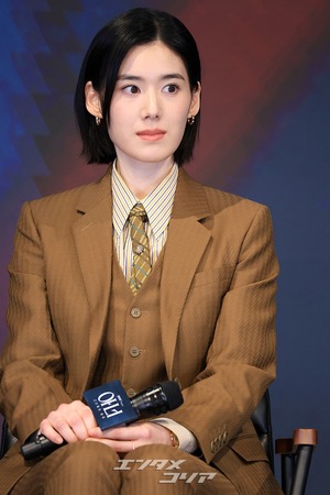 【フォト】イ・ナヨン×チョン・ウンチェ×イ・チョンア、真剣な記者懇談会