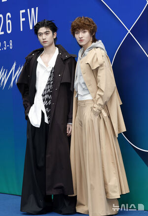 【フォト】チョン・シア＆ソ・ドンジュ＆ファニら出席＝ソウル・ファッションウィーク