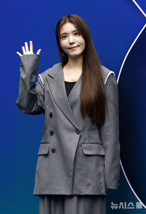 【フォト】チョン・シア＆ソ・ドンジュ＆ファニら出席＝ソウル・ファッションウィーク