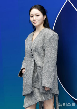 【フォト】チョン・シア＆ソ・ドンジュ＆ファニら出席＝ソウル・ファッションウィーク