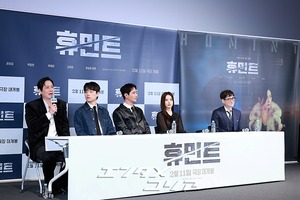 【フォト】旧正月連休に公開の新作『ヒューミント』メディア試写会の現場