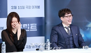 【フォト】旧正月連休に公開の新作『ヒューミント』メディア試写会の現場