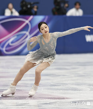 【フォト】辛智娥、初のオリンピックで繰り広げる切ない演技　ミラノ冬季五輪
