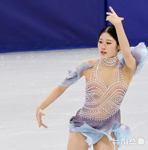 【フォト】李海仁、オリンピック初出場…幻想的な演技