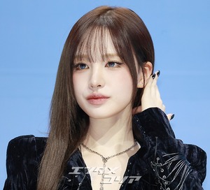 【フォト】IVE、3年ぶりにフルアルバムで音楽活動…シックになったビジュアル