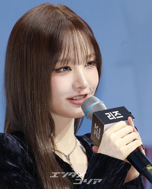 【フォト】IVE、3年ぶりにフルアルバムで音楽活動…シックになったビジュアル