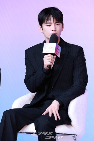 【フォト】『マンスリー彼氏』キム・ジョンシク監督＆ソ・イングク＆ジス、和気あいあいとした懇談会