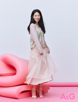 【フォト】イム・ジヨン、スタイリッシュなカジュアルコーデからオフィスルックまで完ぺきな着こなし