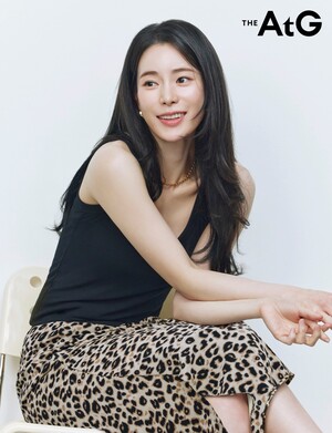 【フォト】イム・ジヨン、スタイリッシュなカジュアルコーデからオフィスルックまで完ぺきな着こなし