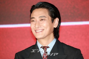 【フォト】懇談会に臨む『クライマックス』のキャストたち