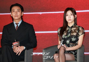 【フォト】懇談会に臨む『クライマックス』のキャストたち