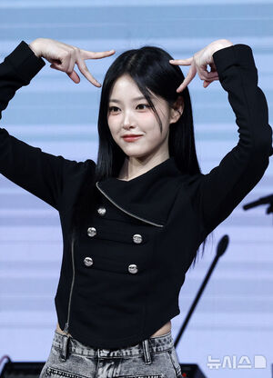 【フォト】LOONA・cignature・ユーチューバーが集まったガールズバンド「LATENCY」デビュー