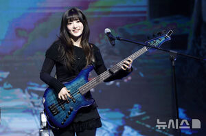 【フォト】LOONA・cignature・ユーチューバーが集まったガールズバンド「LATENCY」デビュー