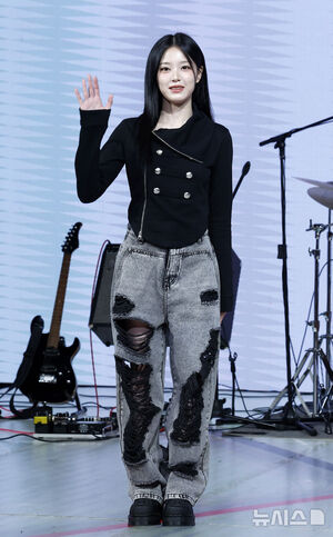 【フォト】LOONA・cignature・ユーチューバーが集まったガールズバンド「LATENCY」デビュー