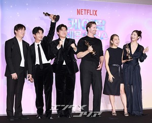 【フォト】一堂に会した『KPOPガールズ！　デーモン・ハンターズ』の主役たち