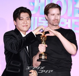 【フォト】一堂に会した『KPOPガールズ！　デーモン・ハンターズ』の主役たち