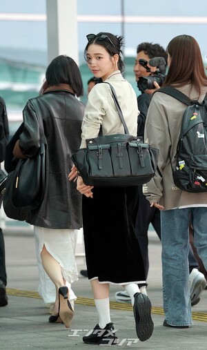 【フォト】ジャカルタに向かうaespaカリナ＆ウィンター、優劣つけ難い美しさ