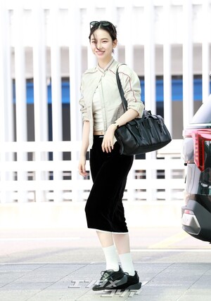 【フォト】ジャカルタに向かうaespaカリナ＆ウィンター、優劣つけ難い美しさ