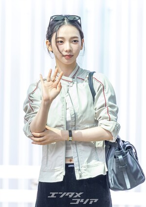 【フォト】ジャカルタに向かうaespaカリナ＆ウィンター、優劣つけ難い美しさ