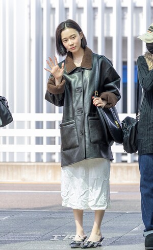 【フォト】ジャカルタに向かうaespaカリナ＆ウィンター、優劣つけ難い美しさ