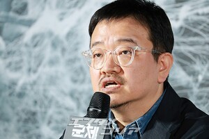 【フォト】Kゾンビ映画『群体』の主役たち、巧みな話術で作品への期待度アップ