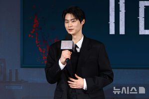 【フォト】ポーズを取るNETFLIXシリーズ『キリゴ』のキャストたち