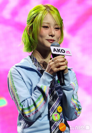 【フォト】UNCHILD、エネルギーあふれるデビューステージ