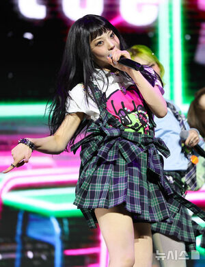 【フォト】UNCHILD、エネルギーあふれるデビューステージ