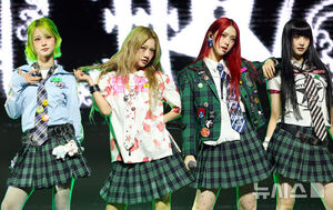 【フォト】UNCHILD、エネルギーあふれるデビューステージ