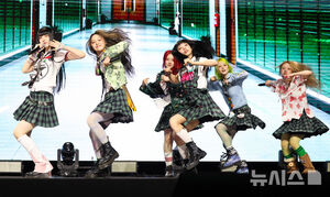 【フォト】UNCHILD、エネルギーあふれるデビューステージ